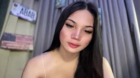 UR GIRL NEXTDOOR online show from 03.10.26