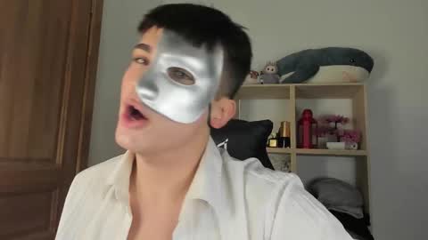 Evan Brown online show from 10.31.25