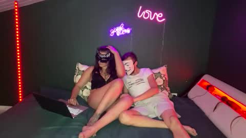 Snapshot of mystic_glow chatting on 11.09.25 Mystic Glow online show from 11.09.25