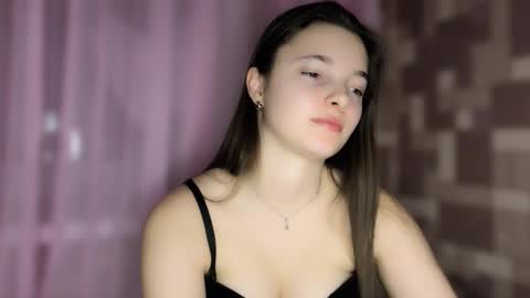 Snapshot of mysticrose_ chatting on 02.25.26 Leya online show from 02.25.26