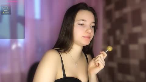 Snapshot of mysticrose_ chatting on 03.05.26 Leya online show from 03.05.26