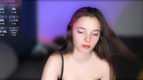 Snapshot of mysticrose_ chatting on 03.29.26 Leya online show from 03.29.26