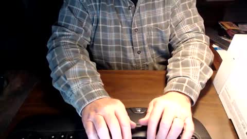 Snapshot of mytimeyourtimeourtime chatting on 12.14.25 ItsTime online show from 12.14.25