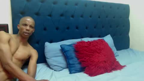 Snapshot of mzansihottestcouple chatting on 01.16.25 mzansihottestcouple online show from 01.16.25