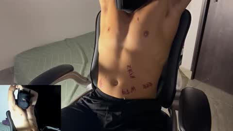 Snapshot of n1h1lv01d chatting on 10.24.25 n1h1lv01d online show from 10.24.25