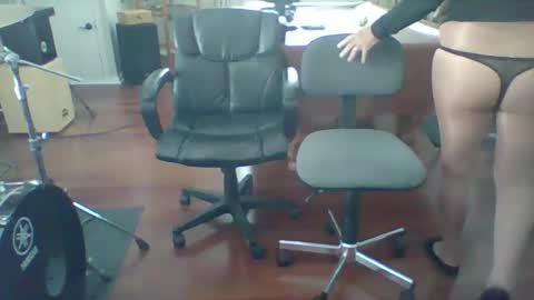 n2hosiery online show from 06.19.26