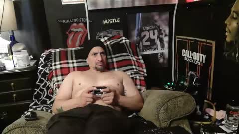 Snapshot of n3v3rpanic1 chatting on 12.17.24 SnackPants online show from 12.17.24