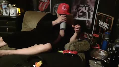 Snapshot of n3v3rpanic1 chatting on 12.28.24 SnackPants online show from 12.28.24