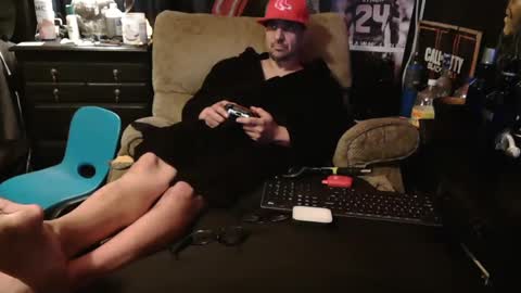 Snapshot of n3v3rpanic1 chatting on 01.03.25 SnackPants online show from 01.03.25