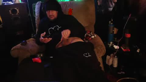 Snapshot of n3v3rpanic1 chatting on 01.30.25 SnackPants online show from 01.30.25