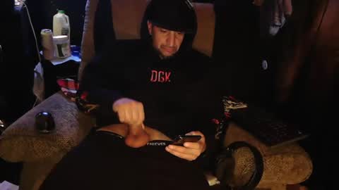 Snapshot of n3v3rpanic1 chatting on 03.01.25 SnackPants online show from 03.01.25