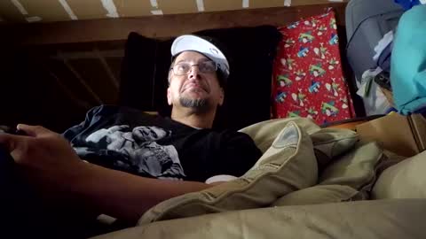 Snapshot of n3v3rpanic1 chatting on 09.21.25 SnackPants online show from 09.21.25