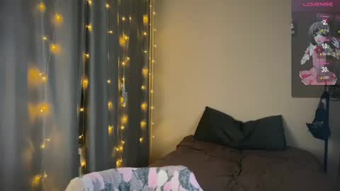 Vanessa and Julia  online show from 02.21.25