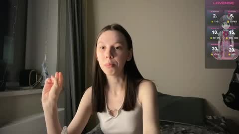 Vanessa and Julia  online show from 03.04.25