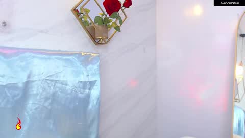 naamah_b online show from 02.21.25