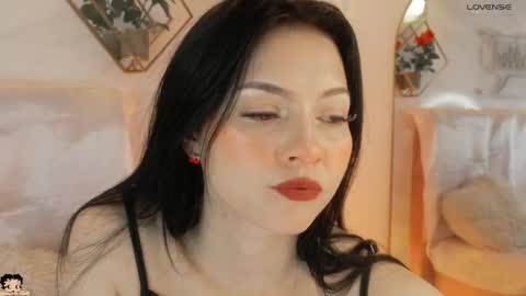 naamah_b online show from 09.12.25