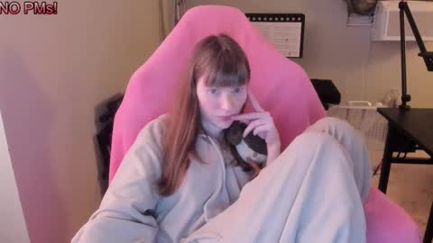 Natalie Marlo online show from 09.26.25