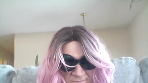 Snapshot of nadia_crivello chatting on 12.15.25 nadia_crivello online show from 12.15.25