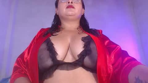 Nadia online show from 11.23.25