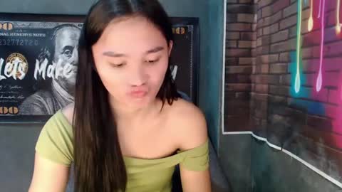 Snapshot of nadiestar chatting on 06.18.26 nadiestar online show from 06.18.26