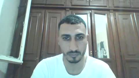 Snapshot of nadirff16 chatting on 01.04.25 V online show from 01.04.25