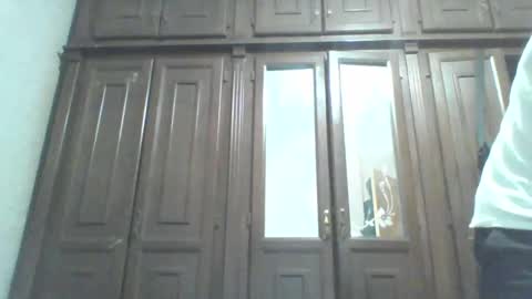 Snapshot of nadirff16 chatting on 01.12.25 V online show from 01.12.25