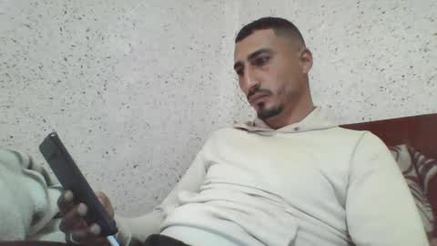 Snapshot of nadirff16 chatting on 01.31.25 V online show from 01.31.25