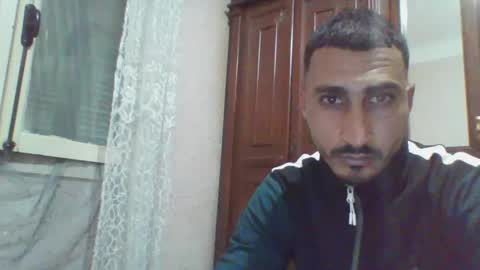 Snapshot of nadirff16 chatting on 02.09.25 V online show from 02.09.25
