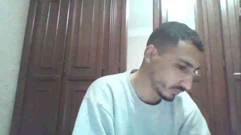 Snapshot of nadirff16 chatting on 02.21.25 V online show from 02.21.25