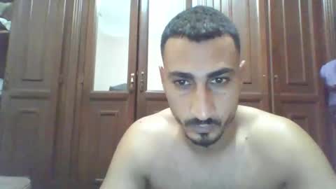 Snapshot of nadirff16 chatting on 09.10.25 V online show from 09.10.25