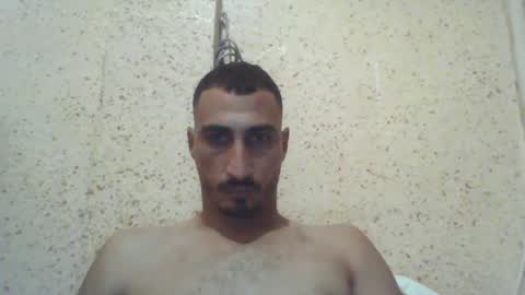 Snapshot of nadirff16 chatting on 09.22.25 V online show from 09.22.25