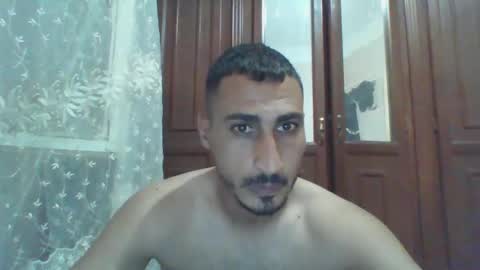 Snapshot of nadirff16 chatting on 10.11.25 V online show from 10.11.25