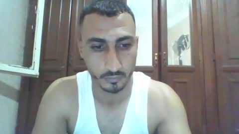 Snapshot of nadirff16 chatting on 10.18.25 V online show from 10.18.25
