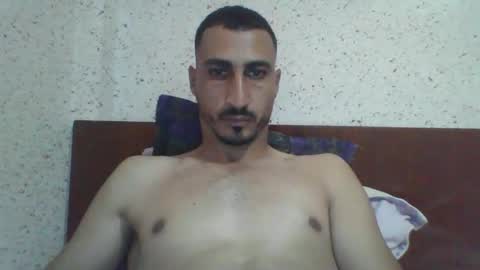 Snapshot of nadirff16 chatting on 10.22.25 V online show from 10.22.25