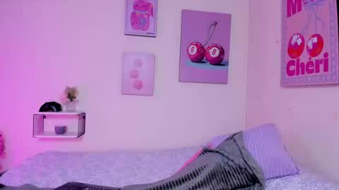 Naenia online show from 03.20.26