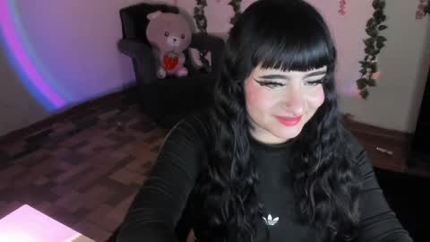 naeniademont online show from 05.28.26