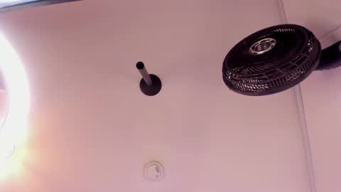 Snapshot of nahia_low chatting on 01.19.25  Valeria  online show from 01.19.25