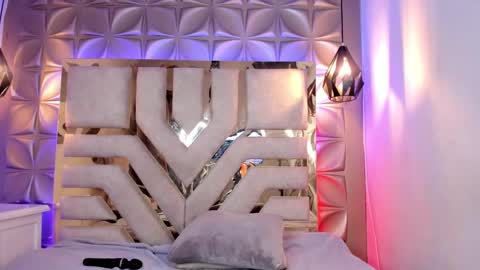 Snapshot of nahia_low chatting on 01.31.25  Valeria  online show from 01.31.25