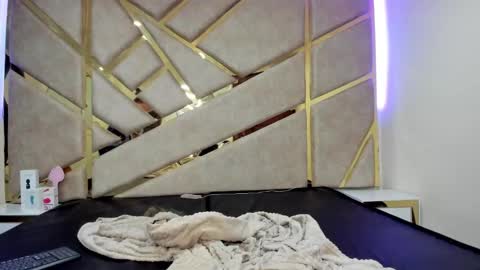 Snapshot of nahia_low chatting on 03.12.25  Valeria  online show from 03.12.25