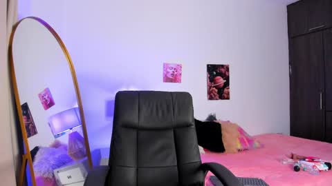 nahiara_santana online show from 04.29.26