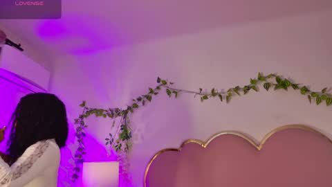 NahiaraReina  online show from 06.07.26
