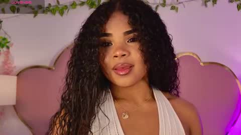 NahiaraReina  online show from 06.10.26