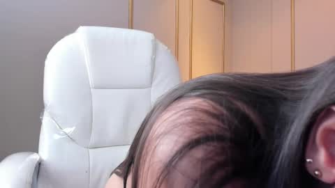 Nahimi online show from 10.30.25