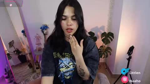Snapshot of naho_4269 chatting on 09.17.25 Naho  Sigueme en mis Redes Sociales Follow me on my social networks online show from 09.17.25