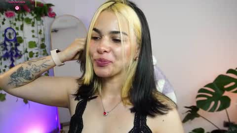 Snapshot of naho_4269 chatting on 03.06.26 Naho Sigueme en mis Redes Sociales Follow me on my social networks online show from 03.06.26