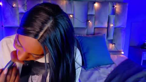  VICTORIA  online show from 09.26.25