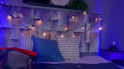  VICTORIA  online show from 01.08.26