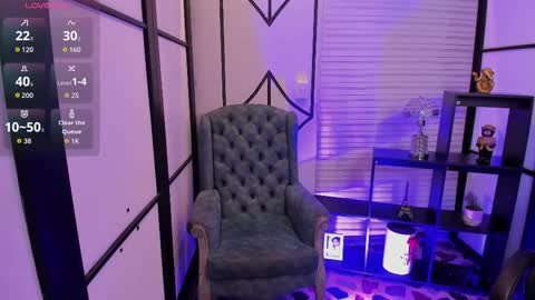 Nahomi online show from 11.08.25