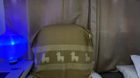 nahomy online show from 01.15.26