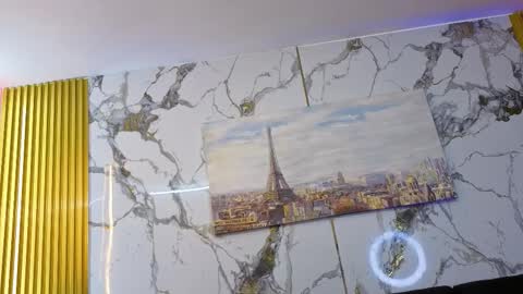 nahomy_smith23_aws online show from 12.05.25